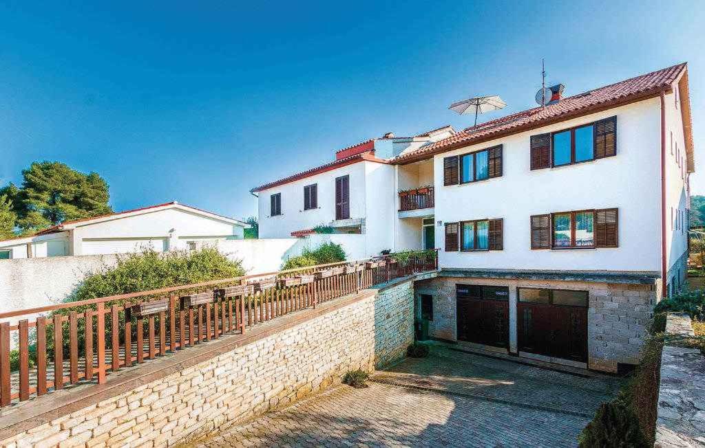 Apartment Silvia By Interhome Пула Екстер'єр фото